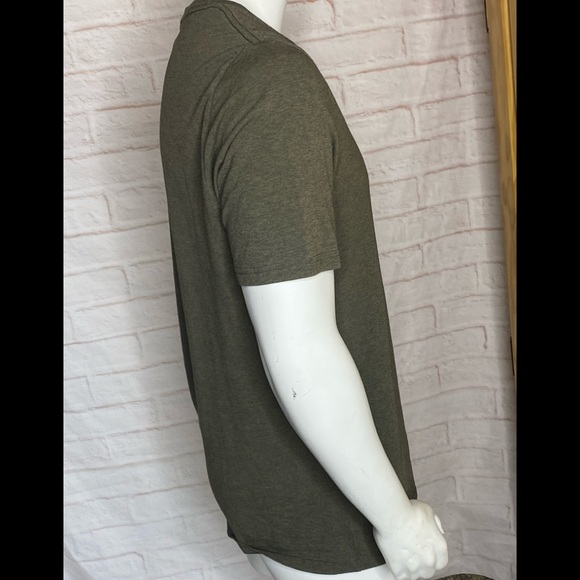 Oakley Regular fit shirt size L - Picture 3 of 8